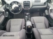 ✅ 2005 Toyota RAV4 • VIN: JTEGD20V650072690 • Lot: 90712295. Wystawiony na Copart z przebiegiem 130 731 mil. Bezpłatny archiwum sprzedaży aukcyjnych z USA i szczegółowy raport historii pojazdu na DreamBid. Zdjęcie 8.