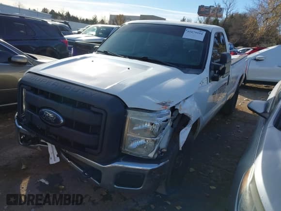 ✅ 2012 Ford F-250 XL • VIN: 1FTBF2A60CEB13251 • Lot: 41079594. Wystawiony na IAAI z przebiegiem 156 441 mil. Bezpłatny archiwum sprzedaży aukcyjnych z USA i szczegółowy raport historii pojazdu na DreamBid. Zdjęcie 2.