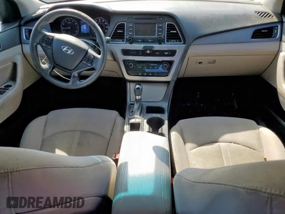 ✅ 2015 Hyundai Sonata SE • VIN: 5NPE24AF1FH219121 • Лот: 84379145. Опубликован ранее на Copart с пробегом 159 766 миль. Бесплатный доступ к архиву аукционных продаж из США и подробный отчёт об истории автомобиля на DreamBid. Изображение 8.