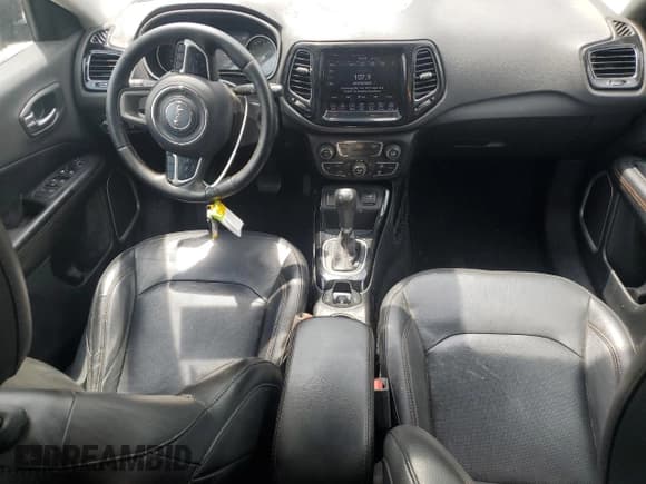 ✅ 2019 Jeep Compass Limited • VIN: 3C4NJCCB3KT675915 • Lot: 54651955. Listed on Copart with 137,218 mi. Free auction sales archive from the USA and detailed vehicle history report at DreamBid. Image 8.
