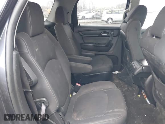 ✅ 2013 GMC Acadia SLE • VIN: 1GKKVPKD4DJ137756 • Lot: 41880870. Listed on IAAI with 202,585 mi. Free auction sales archive from the USA and detailed vehicle history report at DreamBid. Image 8.