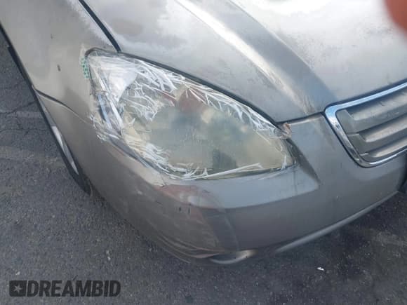 ✅ 2003 Nissan Altima S • VIN: 1N4AL11D93C251708 • Lot: 43757041. Wystawiony na IAAI z przebiegiem Nie podano. Bezpłatny archiwum sprzedaży aukcyjnych z USA i szczegółowy raport historii pojazdu na DreamBid. Zdjęcie 6.