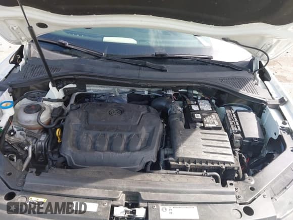 ✅ 2020 Volkswagen Tiguan S • VIN: 3VV1B7AX4LM035615 • Лот: 42671962. Опубликован ранее на IAAI с пробегом 136 890 миль. Бесплатный доступ к архиву аукционных продаж из США и подробный отчёт об истории автомобиля на DreamBid. Изображение 10.