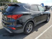 ✅ 2018 Hyundai Santa Fe 2.4L • VIN: 5NMZT3LB6JH098160 • Лот: 65944304. Опубликован ранее на Copart с пробегом 101 051 миль. Бесплатный доступ к архиву аукционных продаж из США и подробный отчёт об истории автомобиля на DreamBid. Изображение 3.