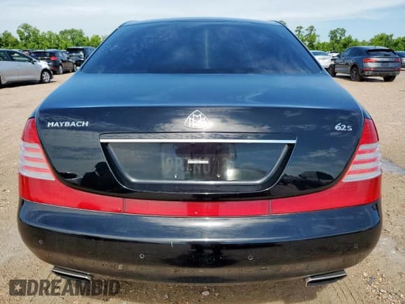 ✅ 2009 Maybach 62S • VIN: WDBVG79J49A002541 • Lot: 58219305. Wystawiony na Copart z przebiegiem 163 785 mil. Bezpłatny archiwum sprzedaży aukcyjnych z USA i szczegółowy raport historii pojazdu na DreamBid. Zdjęcie 6.