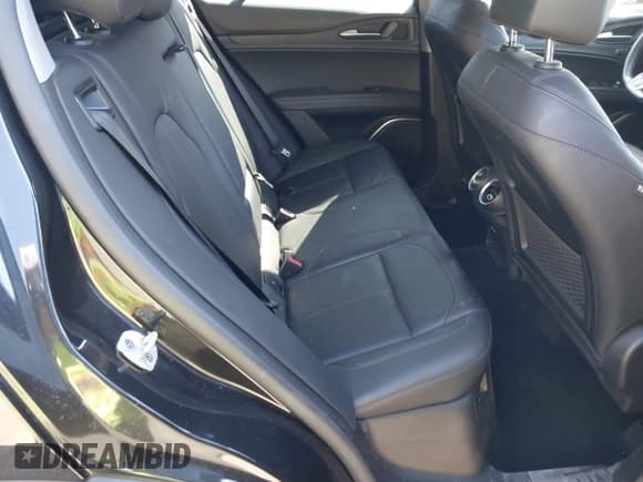 ✅ 2021 Alfa Romeo Stelvio • VIN: ZASPAJAN9M7D08400 • Lot: 42588672. Wystawiony na IAAI z przebiegiem 38 521 mil. Bezpłatny archiwum sprzedaży aukcyjnych z USA i szczegółowy raport historii pojazdu na DreamBid. Zdjęcie 8.