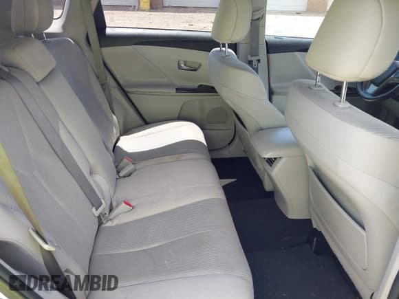 ✅ 2015 Toyota Venza LE • VIN: 4T3ZA3BB5FU096880 • Lot: 42201033. Listed on IAAI with 136,252 mi. Free auction sales archive from the USA and detailed vehicle history report at DreamBid. Image 8.