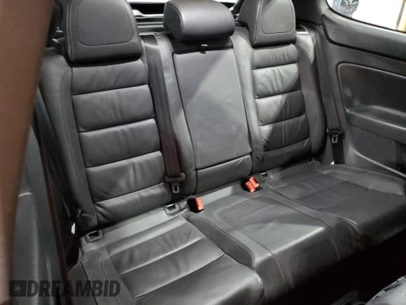 ✅ 2008 Volkswagen R32 • VIN: WVWKC71K38W088186 • Лот: 44898125. Опубликован ранее на Copart с пробегом 148 926 миль. Бесплатный доступ к архиву аукционных продаж из США и подробный отчёт об истории автомобиля на DreamBid. Изображение 11.