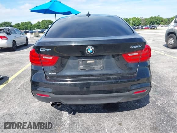✅ 2014 BMW 3 Series 328i Gran Turismo xDrive • VIN: WBA3X5C51ED557784 • Лот: 43280039. Опубликован ранее на IAAI с пробегом 177 421 миль. Бесплатный доступ к архиву аукционных продаж из США и подробный отчёт об истории автомобиля на DreamBid. Изображение 16.