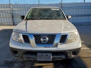 ✅ 2014 Nissan Frontier S • VIN: 1N6BD0CT7EN722446 • Лот: 94352305. Опубликован ранее на Copart с пробегом 101 677 миль. Бесплатный доступ к архиву аукционных продаж из США и подробный отчёт об истории автомобиля на DreamBid. Изображение 5.