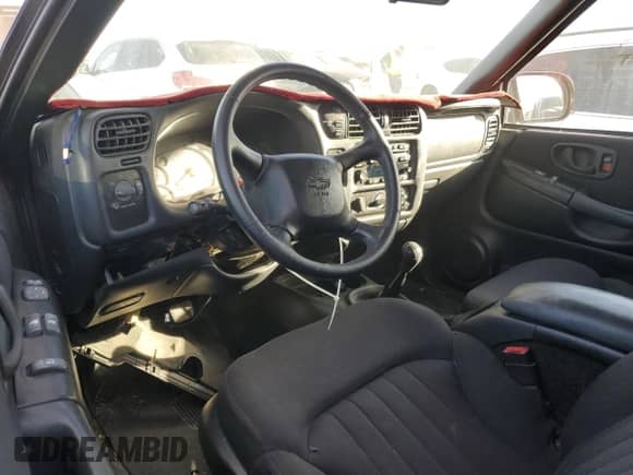 2004 Chevrolet Blazer LS with VIN 1GNCT18X34K141674, listed as a Copart auction lot 85500954 with Not provided miles and Clean title. Bid and sale history available at DreamBid. Image 8.