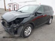 ✅ 2017 Kia Sorento LX • VIN: 5XYPGDA3XHG302704 • Lot: 43189402. Listed on IAAI with 92,177 mi. Free auction sales archive from the USA and detailed vehicle history report at DreamBid. Image 2.
