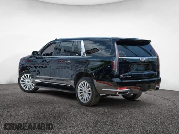 ✅ 2022 Cadillac Escalade ESV RWD Luxury • VIN: 1GYS3JKL6NR100890 • Лот: 81460195. Опубликован ранее на Copart с пробегом 124 259 миль. Бесплатный доступ к архиву аукционных продаж из США и подробный отчёт об истории автомобиля на DreamBid. Изображение 3.