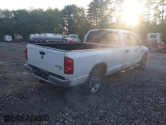 ✅ 2008 Dodge 2500 SLT • VIN: 3D7KS28D88G193422 • Лот: 43301778. Опубликован ранее на IAAI с пробегом 265 672 миль. Бесплатный доступ к архиву аукционных продаж из США и подробный отчёт об истории автомобиля на DreamBid. Изображение 4.