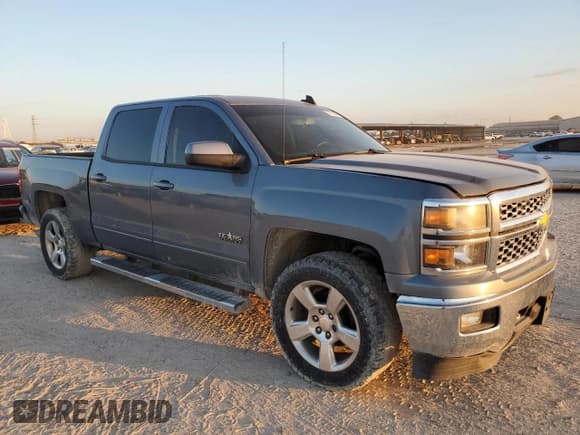 ✅ 2015 Chevrolet Silverado 1500 LT • VIN: 3GCUKREC7FG466807 • Лот: 79214884. Опубликован ранее на Copart с пробегом 141 289 миль. Бесплатный доступ к архиву аукционных продаж из США и подробный отчёт об истории автомобиля на DreamBid. Изображение 4.