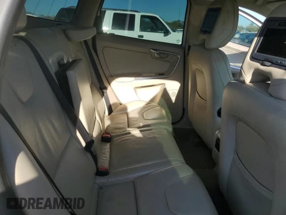 ✅ 2011 Volvo XC60 3.2L • VIN: YV4952DLXB2172632 • Лот: 91456965. Опубликован ранее на Copart с пробегом 153 979 миль. Бесплатный доступ к архиву аукционных продаж из США и подробный отчёт об истории автомобиля на DreamBid. Изображение 10.