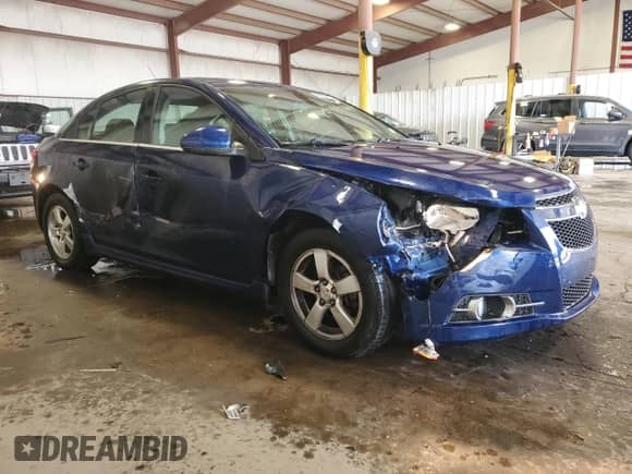2012 Chevrolet Cruze 1LT z VIN 1G1PF5SC6C7171874, wystawiony jako Copart lot #90524795 z przebiegiem 47 381 mil mil oraz Szkoda całkowita • Salvage title. Historia ofert i sprzedaży dostępna na DreamBid. Obrazek 4.