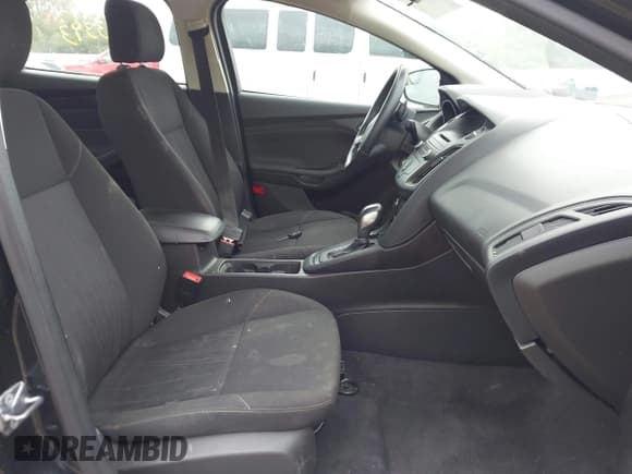 ✅ 2015 Ford Focus SE • VIN: 1FADP3F27FL386775 • Лот: 42133393. Опубликован ранее на IAAI с пробегом 102 960 миль. Бесплатный доступ к архиву аукционных продаж из США и подробный отчёт об истории автомобиля на DreamBid. Изображение 5.