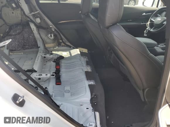 ✅ 2023 Cadillac XT4 AWD Sport • VIN: 1GYFZFR44PF188077 • Lot: 64066155. Wystawiony na Copart z przebiegiem 23 126 mil. Bezpłatny archiwum sprzedaży aukcyjnych z USA i szczegółowy raport historii pojazdu na DreamBid. Zdjęcie 11.