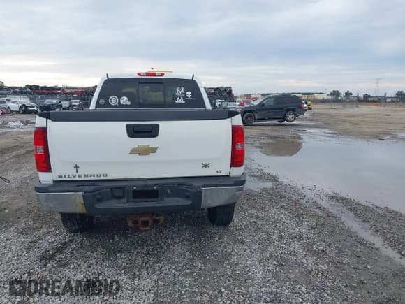 ✅ 2011 Chevrolet Silverado 2500HD LT • VIN: 1GC1KXCG8BF254085 • Lot: 43839720. Listed on IAAI with 252,712 mi. Free auction sales archive from the USA and detailed vehicle history report at DreamBid. Image 17.