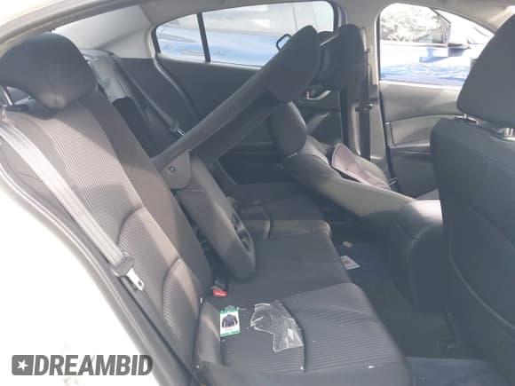 ✅ 2016 Mazda 3 i Touring • VIN: JM1BM1W75G1303299 • Lot: 43681228. Listed on IAAI with 102,066 mi. Free auction sales archive from the USA and detailed vehicle history report at DreamBid. Image 8.
