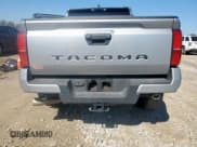 ✅ 2024 Toyota Tacoma SR5 • VIN: 3TMKB5FN5RM008138 • Lot: 90920455. Listed on Copart with 26,566 mi. Free auction sales archive from the USA and detailed vehicle history report at DreamBid. Image 6.