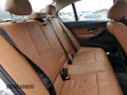 ✅ 2015 BMW 3 Series 328i xDrive • VIN: WBA3B5G57FNS16376 • Лот: 93133025. Опубликован ранее на Copart с пробегом 64 823 миль. Бесплатный доступ к архиву аукционных продаж из США и подробный отчёт об истории автомобиля на DreamBid. Изображение 10.