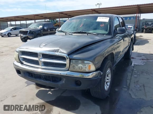 ✅ 2001 Dodge Dakota Sport • VIN: 1B7HL2AX51S333575 • Lot: 41782582. Wystawiony na IAAI z przebiegiem 291 640 mil. Bezpłatny archiwum sprzedaży aukcyjnych z USA i szczegółowy raport historii pojazdu na DreamBid. Zdjęcie 6.