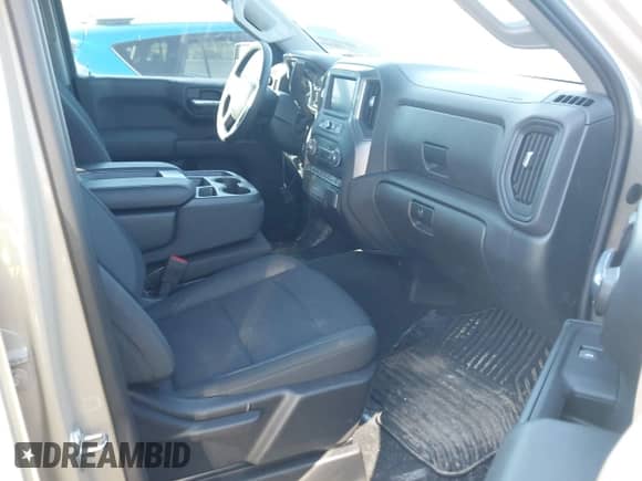 2022 Chevrolet Silverado 1500 Custom Trail Boss with VIN 3GCPDCED7NG682474, listed as a IAAI auction lot 42160845 with 19,528 mi miles and . Bid and sale history available at DreamBid. Image 5.