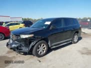 ✅ 2013 Toyota Highlander • VIN: 5TDZA3EH2DS036201 • Lot: 43666514. Listed on IAAI with 134,198 mi. Free auction sales archive from the USA and detailed vehicle history report at DreamBid. Image 2.