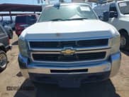 ✅ 2010 Chevrolet Silverado 2500HD • VIN: 1GB3KVBK5AF153253 • Lot: 42129825. Wystawiony na IAAI z przebiegiem 302 599 mil. Bezpłatny archiwum sprzedaży aukcyjnych z USA i szczegółowy raport historii pojazdu na DreamBid. Zdjęcie 6.