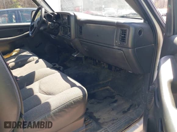 ✅ 2006 GMC Sierra 1500 Work Truck • VIN: 3GTEC14V56G162378 • Lot: 41838069. Listed on IAAI with 272,766 mi. Free auction sales archive from the USA and detailed vehicle history report at DreamBid. Image 5.