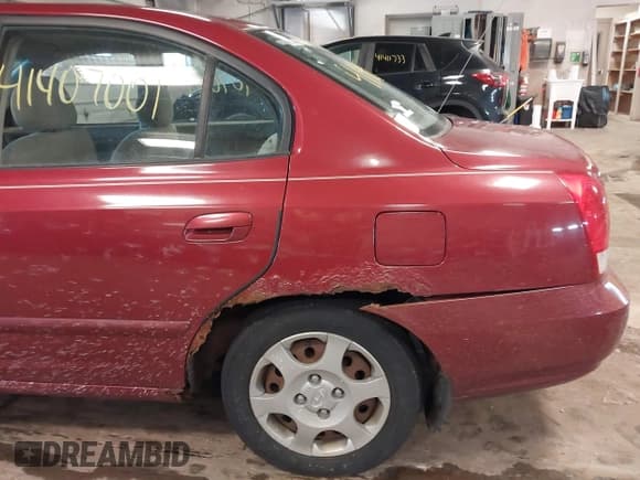 ✅ 2002 Hyundai Elantra GLS • VIN: KMHDN45D32U460878 • Lot: 41407001. Wystawiony na IAAI z przebiegiem 145 399 mil. Bezpłatny archiwum sprzedaży aukcyjnych z USA i szczegółowy raport historii pojazdu na DreamBid. Zdjęcie 14.