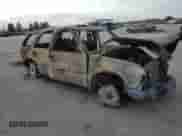 2004 Chevrolet Blazer LS z VIN 1GNDT13X64K109832, wystawiony jako Copart lot #77421904 z przebiegiem Nie podano mil oraz Nie do naprawy • Non repairable. Historia ofert i sprzedaży dostępna na DreamBid. Obrazek 4.