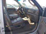 ✅ 2003 Ford Excursion Eddie Bauer • VIN: 1FMSU45PX3EB55961 • Лот: 42024840. Опубликован ранее на IAAI с пробегом 284 158 миль. Бесплатный доступ к архиву аукционных продаж из США и подробный отчёт об истории автомобиля на DreamBid. Изображение 5.