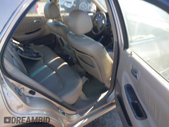 ✅ 2000 Honda Accord EX • VIN: 1HGCG1651YA073080 • Lot: 43741221. Wystawiony na IAAI z przebiegiem 167 301 mil. Bezpłatny archiwum sprzedaży aukcyjnych z USA i szczegółowy raport historii pojazdu na DreamBid. Zdjęcie 8.