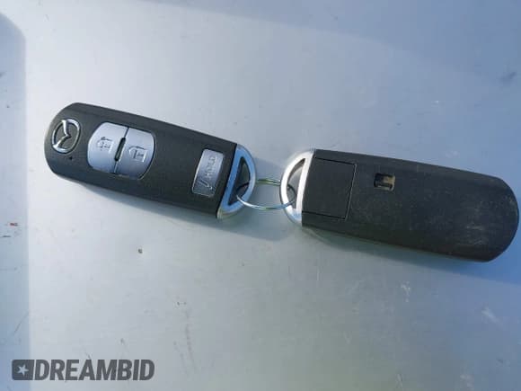 ✅ 2018 Mazda 3 Sport • VIN: 3MZBN1K74JM267454 • Лот: 42335041. Опубликован ранее на IAAI с пробегом 180 501 миль. Бесплатный доступ к архиву аукционных продаж из США и подробный отчёт об истории автомобиля на DreamBid. Изображение 11.