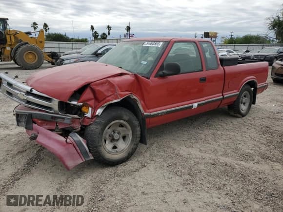 ✅ 1995 Chevrolet S-10 LS • VIN: 1GCCS19Z2S8114035 • Лот: 51963565. Опубликован ранее на Copart с пробегом 485 818 миль. Бесплатный доступ к архиву аукционных продаж из США и подробный отчёт об истории автомобиля на DreamBid. Изображение 1.