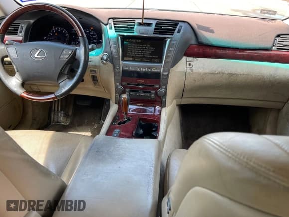 ✅ 2007 Lexus LS 460 • VIN: JTHBL46F275018658 • Лот: 62815755. Опубликован ранее на Copart с пробегом 234 703 миль. Бесплатный доступ к архиву аукционных продаж из США и подробный отчёт об истории автомобиля на DreamBid. Изображение 9.