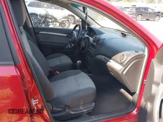 ✅ 2011 Chevrolet Aveo 1LT • VIN: KL1TD6DE9BB216518 • Lot: 42841038. Wystawiony na IAAI z przebiegiem Nie podano. Bezpłatny archiwum sprzedaży aukcyjnych z USA i szczegółowy raport historii pojazdu na DreamBid. Zdjęcie 5.