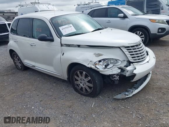 ✅ 2010 Chrysler PT Cruiser • VIN: 3A4GY5F98AT165027 • Lot: 43192528. Listed on IAAI with 79,902 mi. Free auction sales archive from the USA and detailed vehicle history report at DreamBid. Image 1.