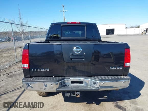 ✅ 2010 Nissan Titan SE • VIN: 1N6AA0EC1AN321163 • Lot: 41566462. Wystawiony na IAAI z przebiegiem 134 554 mil. Bezpłatny archiwum sprzedaży aukcyjnych z USA i szczegółowy raport historii pojazdu na DreamBid. Zdjęcie 16.