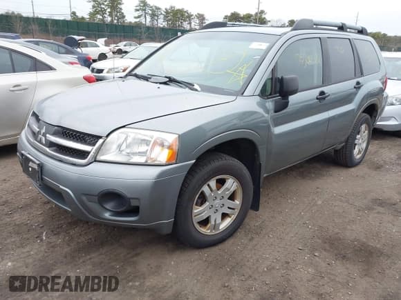 ✅ 2008 Mitsubishi Endeavor LS • VIN: 4A4MN21S98E041104 • Lot: 41927586. Listed on IAAI with Not provided. Free auction sales archive from the USA and detailed vehicle history report at DreamBid. Image 2.