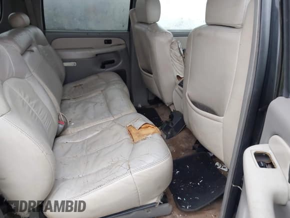 ✅ 2002 Chevrolet Suburban LS • VIN: 3GNEC16Z72G304778 • Лот: 42165459. Опубликован ранее на IAAI с пробегом 257 422 миль. Бесплатный доступ к архиву аукционных продаж из США и подробный отчёт об истории автомобиля на DreamBid. Изображение 8.