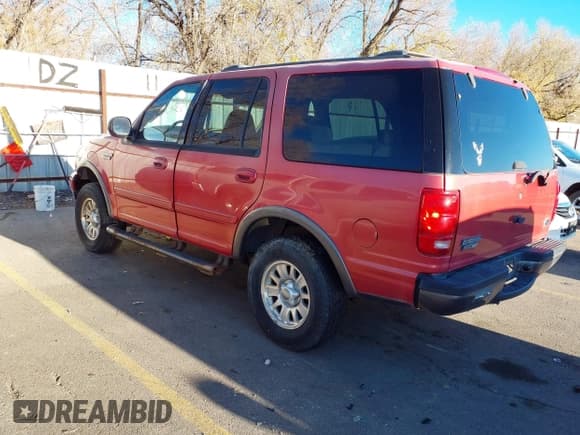 ✅ 2002 Ford Expedition XLT • VIN: 1FMPU16L22LA62958 • Lot: 43794461. Listed on IAAI with 147,742 mi. Free auction sales archive from the USA and detailed vehicle history report at DreamBid. Image 3.