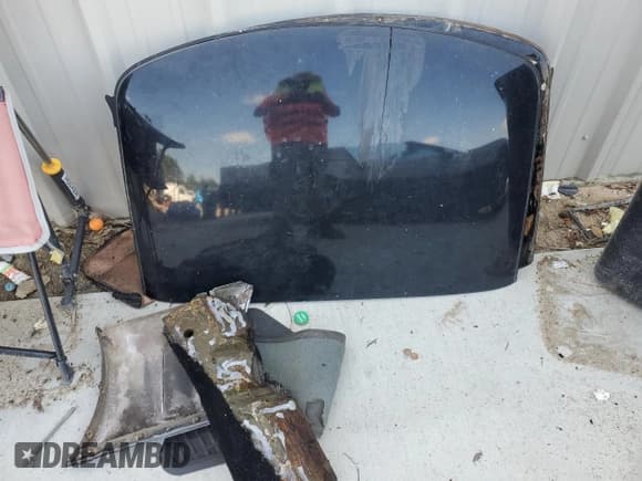 ✅ 1987 Chevrolet Corvette • VIN: 1G1YY2187H5122390 • Lot: 62519425. Wystawiony na Copart z przebiegiem Nie podano. Bezpłatny archiwum sprzedaży aukcyjnych z USA i szczegółowy raport historii pojazdu na DreamBid. Zdjęcie 12.