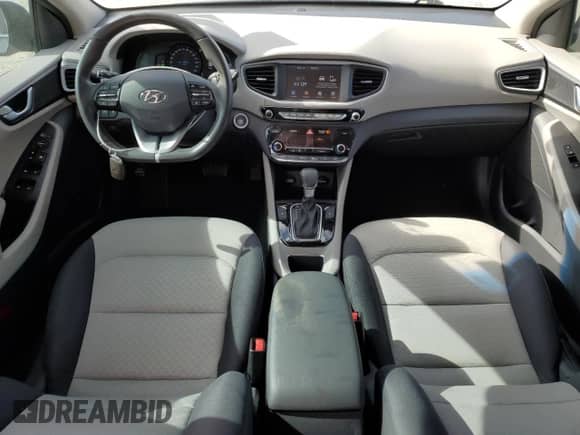 ✅ 2018 Hyundai Ioniq SEL • VIN: KMHC75LC9JU103046 • Лот: 82219884. Размещён на Copart с пробегом 128 650 миль миль. Получите бесплатный доступ к архиву аукционных продаж из США и посмотрите подробный отчёт об истории автомобиля на DreamBid. Изображение 8.