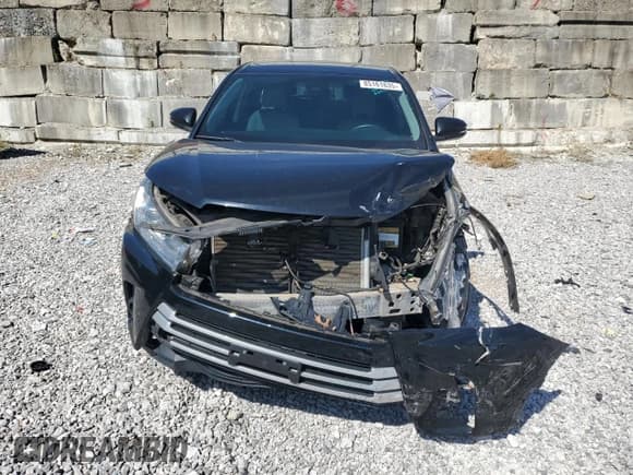 ✅ 2018 Toyota Highlander LE • VIN: 5TDBZRFH6JS875677 • Lot: 85161635. Listed on Copart with 80,385 mi. Free auction sales archive from the USA and detailed vehicle history report at DreamBid. Image 5.