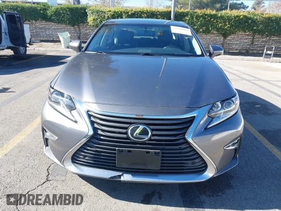✅ 2016 Lexus ES 330 • VIN: JTHBK1GG6G2230926 • Лот: 43790996. Опубликован ранее на IAAI с пробегом 92 684 миль. Бесплатный доступ к архиву аукционных продаж из США и подробный отчёт об истории автомобиля на DreamBid. Изображение 12.