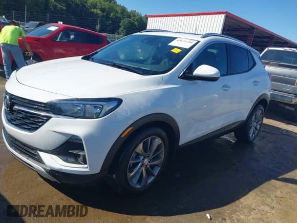 ✅ 2021 Buick Encore GX Select • VIN: KL4MMDSL8MB057152 • Lot: 43072290. Wystawiony na IAAI z przebiegiem 40 231 mil. Bezpłatny archiwum sprzedaży aukcyjnych z USA i szczegółowy raport historii pojazdu na DreamBid. Zdjęcie 2.